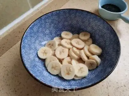 Make Banana oatmeal cookies step 1