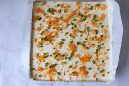 Make Onion pine roll step 10