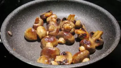 Make Red sauce for mushrooms step 3
