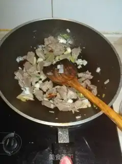 Make Red beef noodles step 6