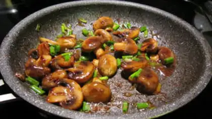 Make Red sauce for mushrooms step 7