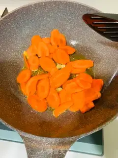 Make Carrot and sorghum step 1