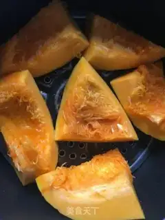 Make Air-fried pumpkin pie step 0