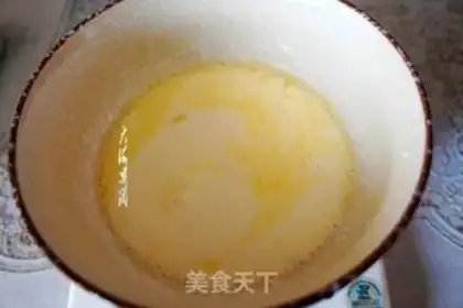 Make A lace egg roll step 2