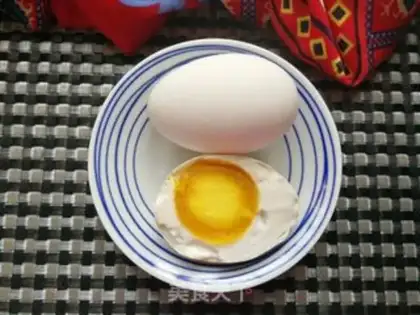 Make Pickled eggs step 8