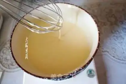 Make A lace egg roll step 4