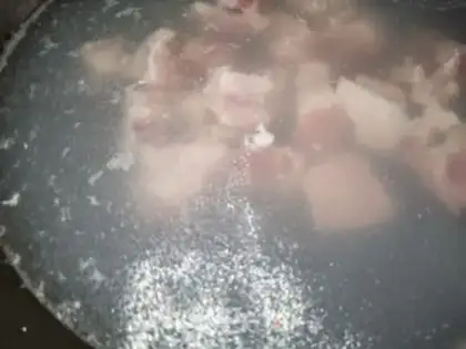 Make Tomato potato ribs step 1