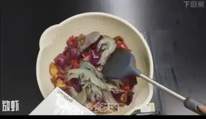 Make Spicy pot step 4