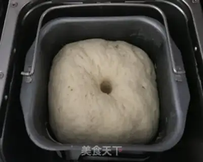 Make Heart-shaped black sesame rolls step 3