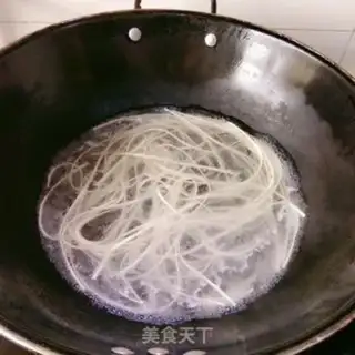 Make Sesame sauce noodles step 3