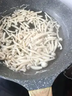 Make White mushroom stew pigeon step 5