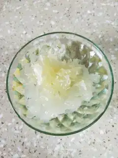 Make Silver ear milk for papayas step 3