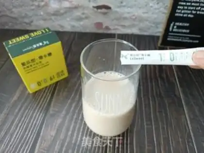 Make Flamingo milk and tea step 8