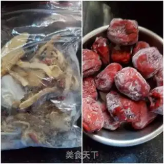 Make Red dates and chicken soup step 3
