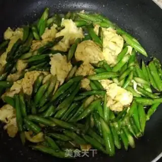 Make Fried eggs step 3