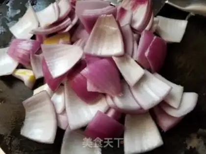 Make Onion fried cow willows step 2