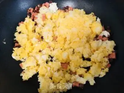 Make Gold fried rice step 4