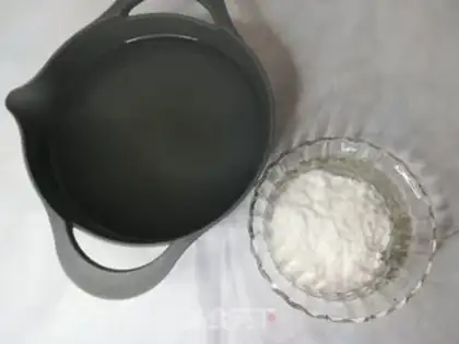 Make Red sugar ice powder step 0