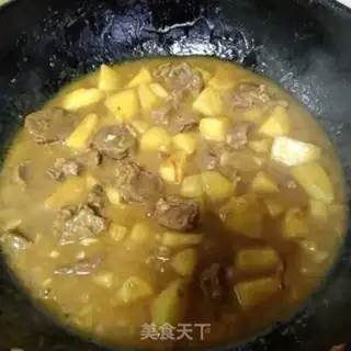Make Beef curry potatoes step 7