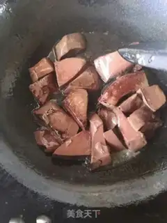 Make Scrambled pig blood step 5