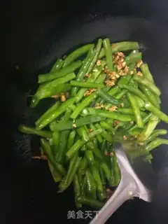 Make Garlic beans step 5