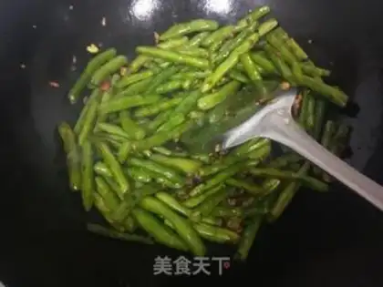 Make Garlic beans step 6