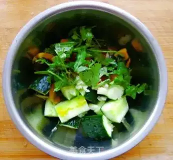 Make cucumber with eggs step 4