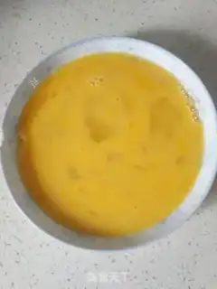 Make Tomato eggs with white mushrooms step 1