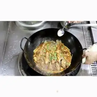 Make Dry-burning catfish step 4
