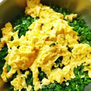 Make Allegra egg dumplings step 4