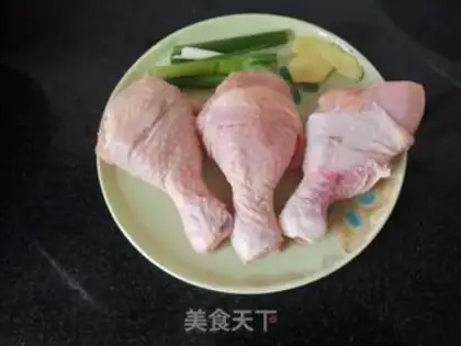 Make Lemon hand tore a chicken leg step 0