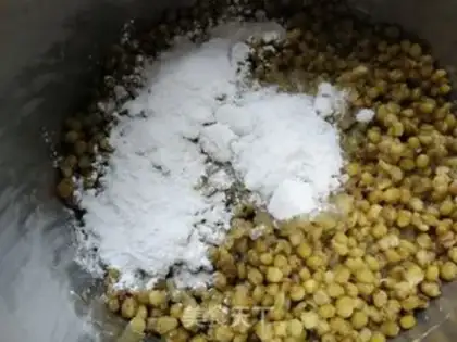 Make Delicious green bean ice cream step 2