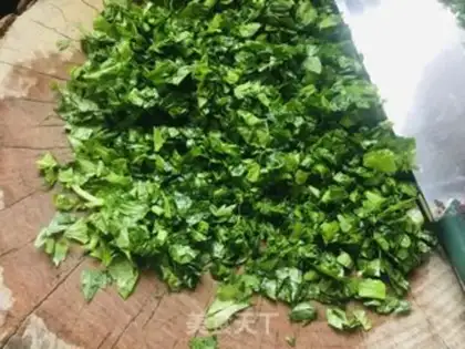 Make Celery omelet step 1
