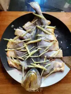 Make Steamed flowerfish step 4