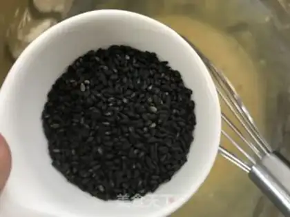 Make Black sesame pretzels step 6