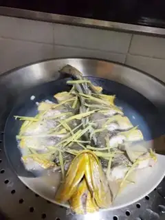 Make Steamed flowerfish step 6