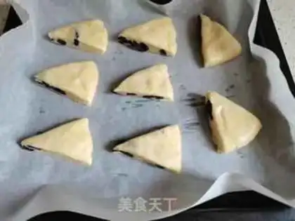 Make raisin scon step 10