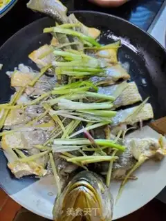Make Steamed flowerfish step 7
