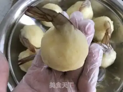 Make Gold phoenix shrimp ball step 7