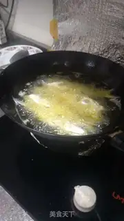 Make Fried souffle。 step 1