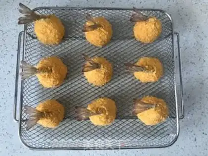 Make Gold phoenix shrimp ball step 11