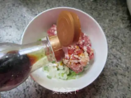 Make Onion pan sticker step 5