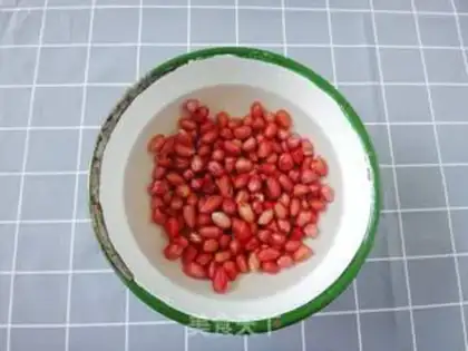 Make Pumpkin peanut soup step 1