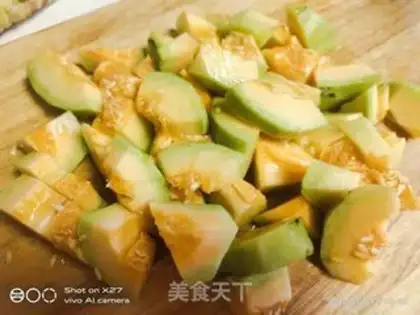 Make Bacon melon salad step 1