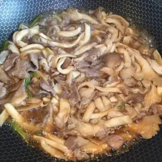 Make Onion slices of mushrooms step 4