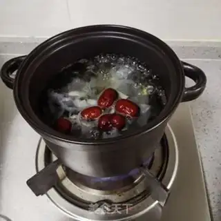 Make Silver ear lilies step 1