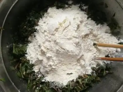 Make Steamed horse teeth step 3
