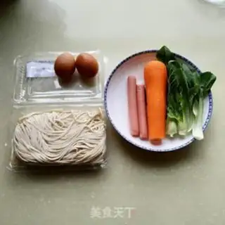 Make Egg and vegetable noodles step 0