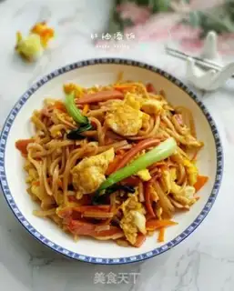 Make Egg and vegetable noodles step 10