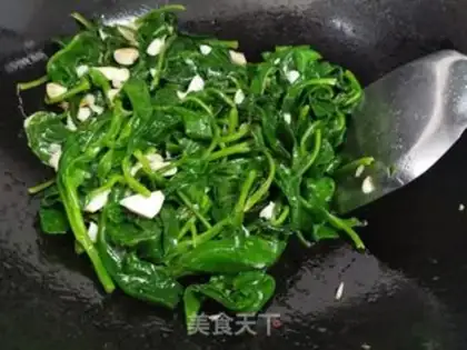 Make Garlic for the moon step 6